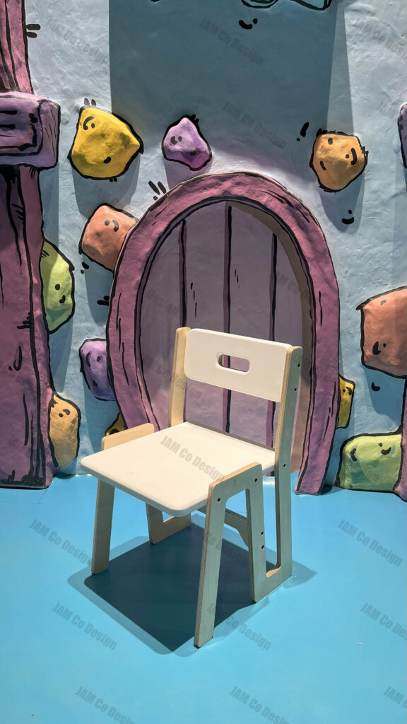 Chairs for the kids’ house